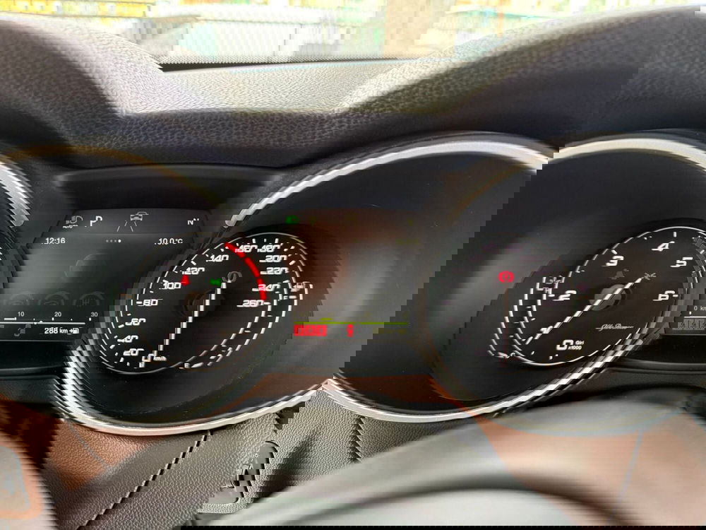 Alfa Romeo Stelvio usata a Brescia (19)