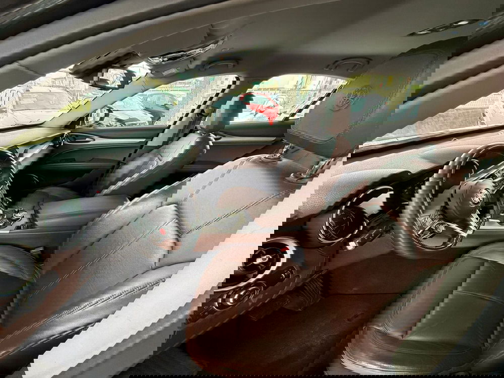 Alfa Romeo Stelvio usata a Brescia (9)