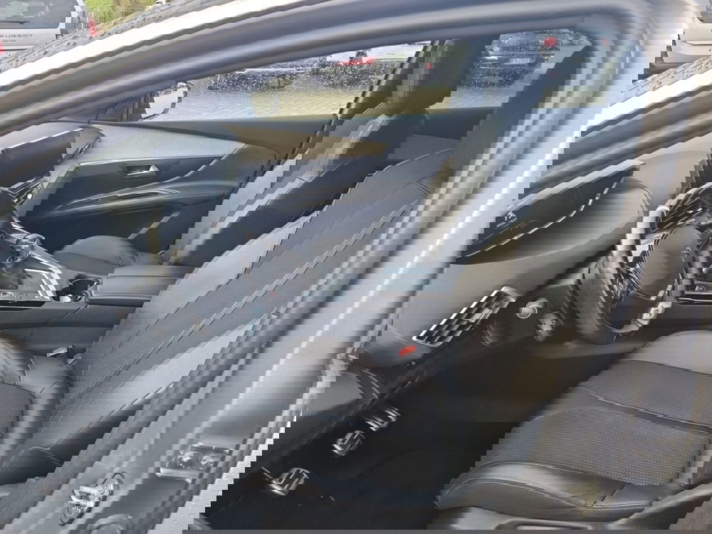 Peugeot 3008 usata a Lucca (6)