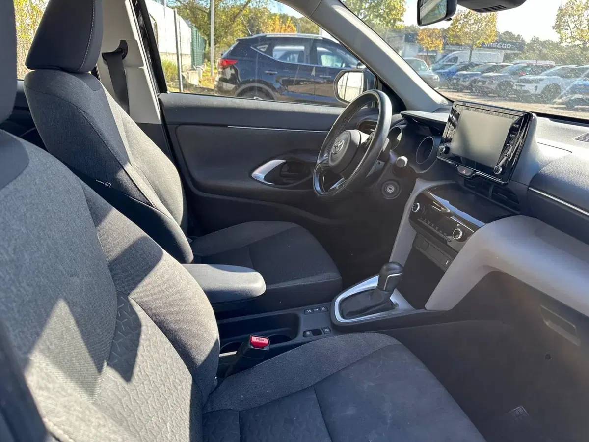 Toyota Yaris Cross usata a Frosinone (4)