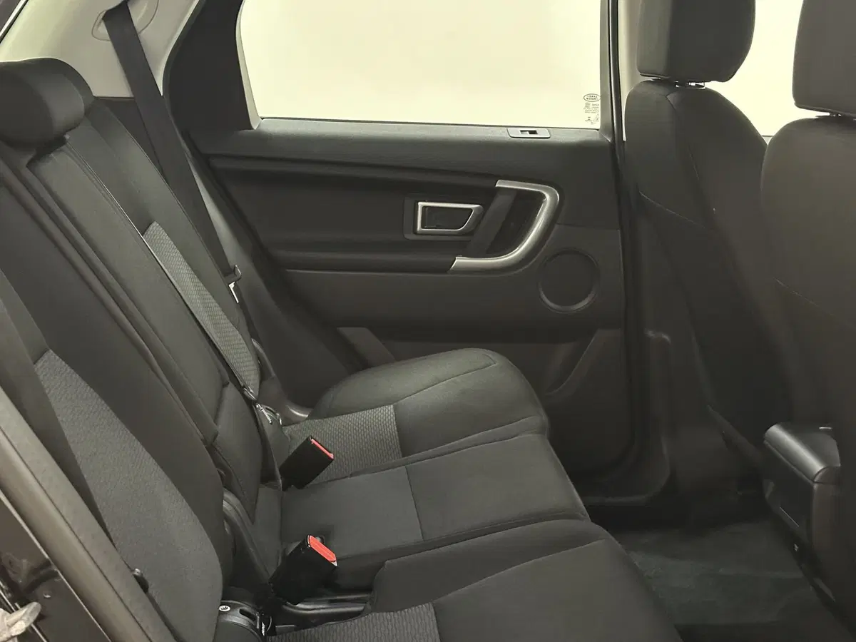 Land Rover Discovery Sport usata a Lodi (5)