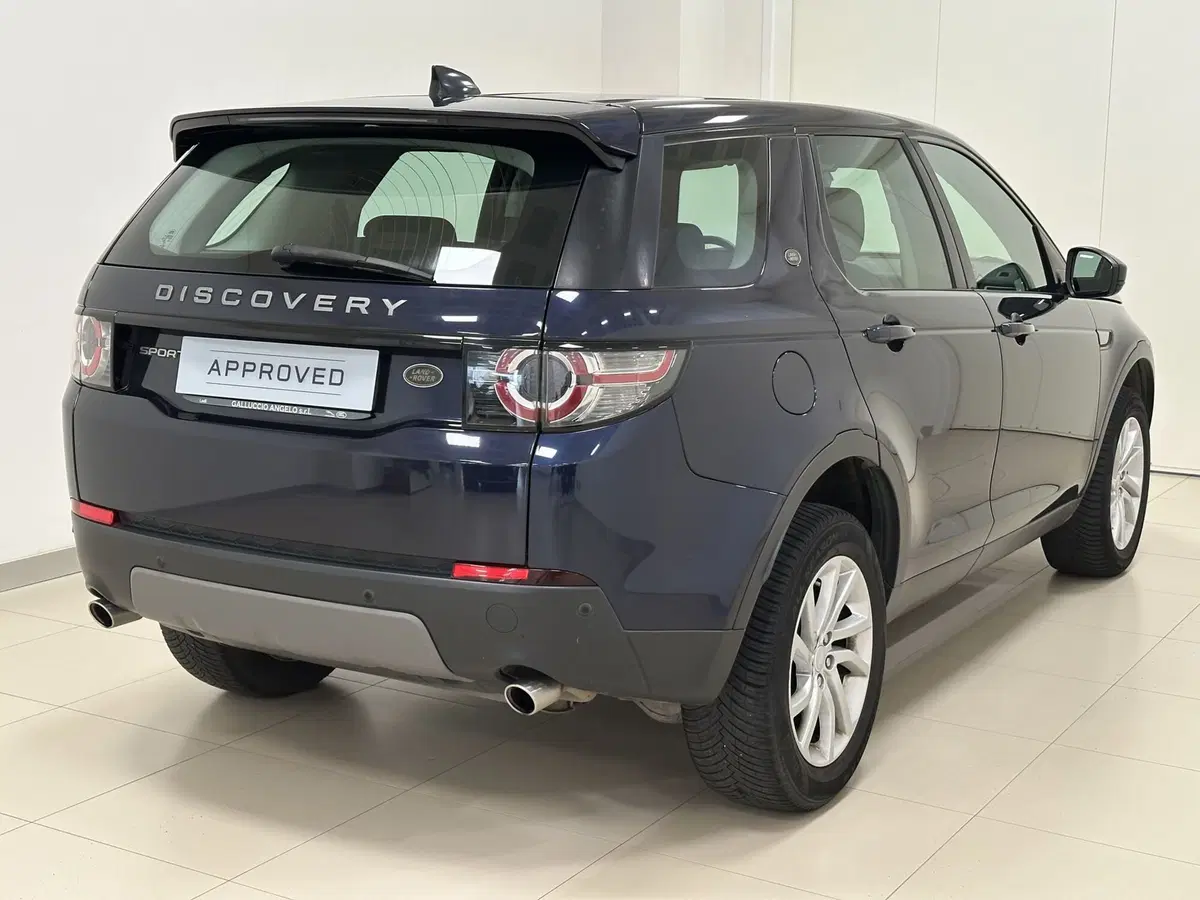 Land Rover Discovery Sport usata a Lodi (2)