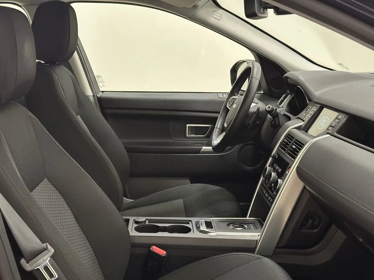 Land Rover Discovery Sport usata a Lodi (3)