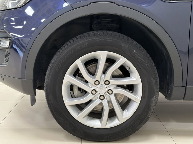Land Rover Discovery Sport usata a Lodi (9)