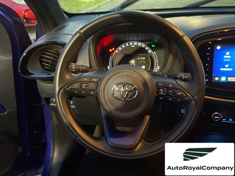 Toyota Aygo X usata a Roma (13)