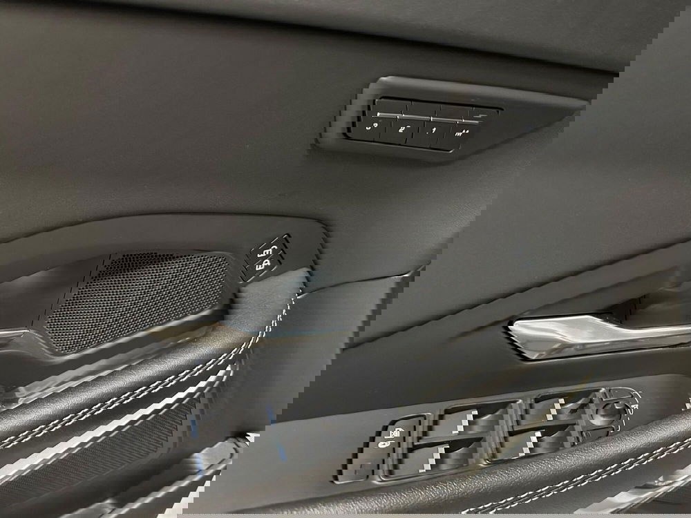 Jaguar E-Pace usata a Verbano Cusio Ossola (13)