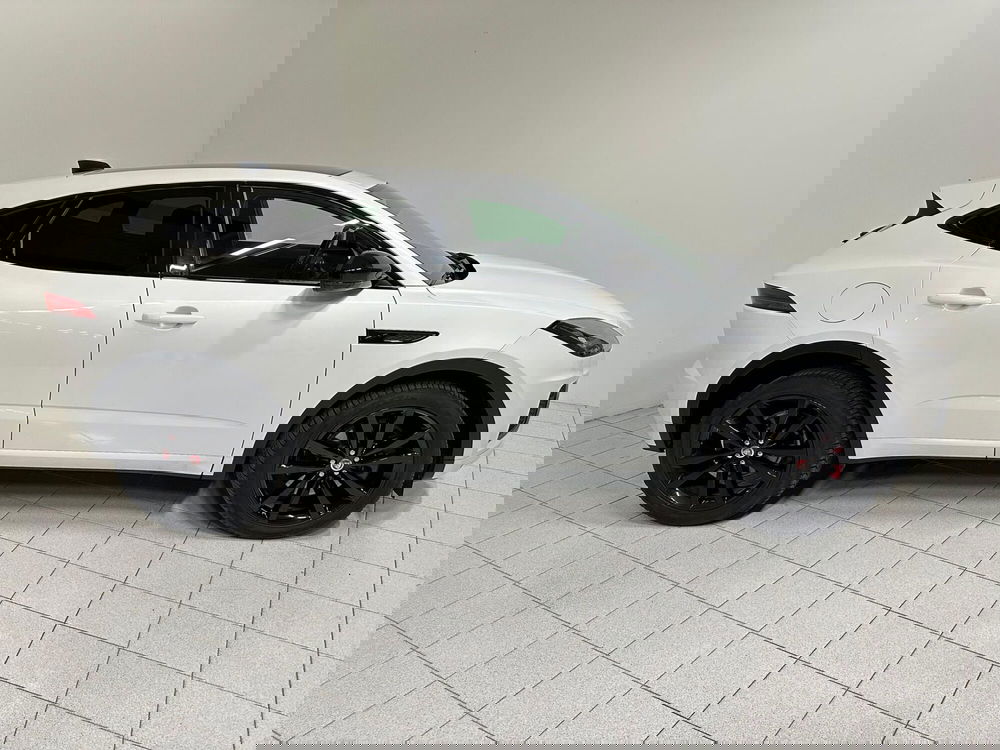 Jaguar E-Pace usata a Verbano Cusio Ossola (6)