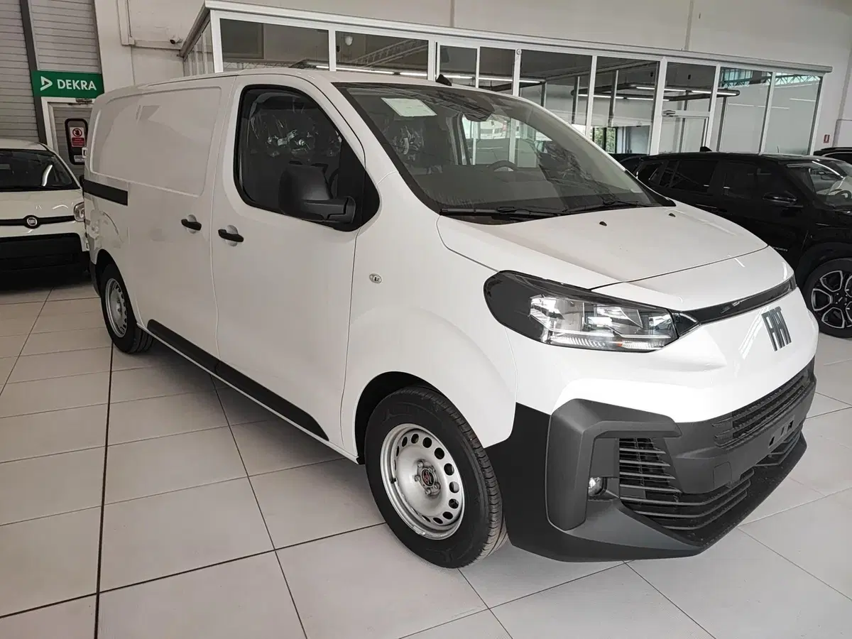 Fiat Scudo Furgone nuova a Milano (6)