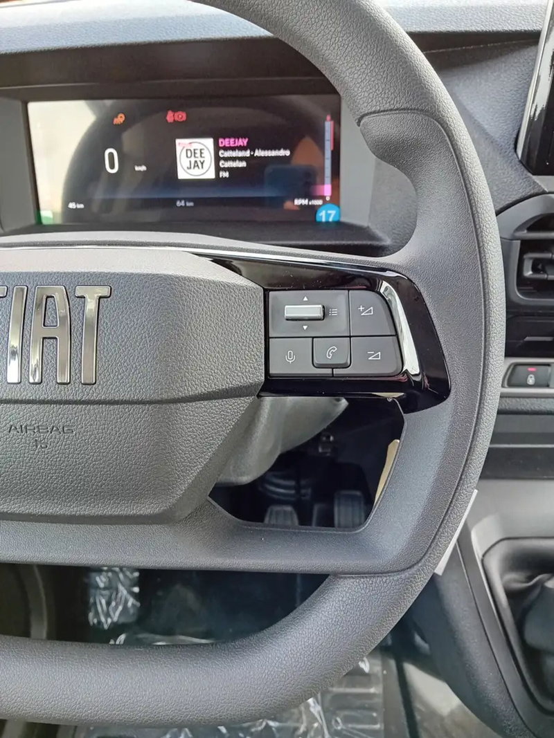 Fiat Scudo Furgone nuova a Milano (10)