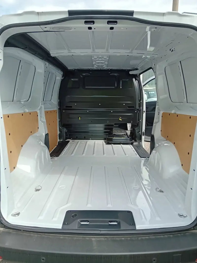 Fiat Scudo Furgone nuova a Milano (5)