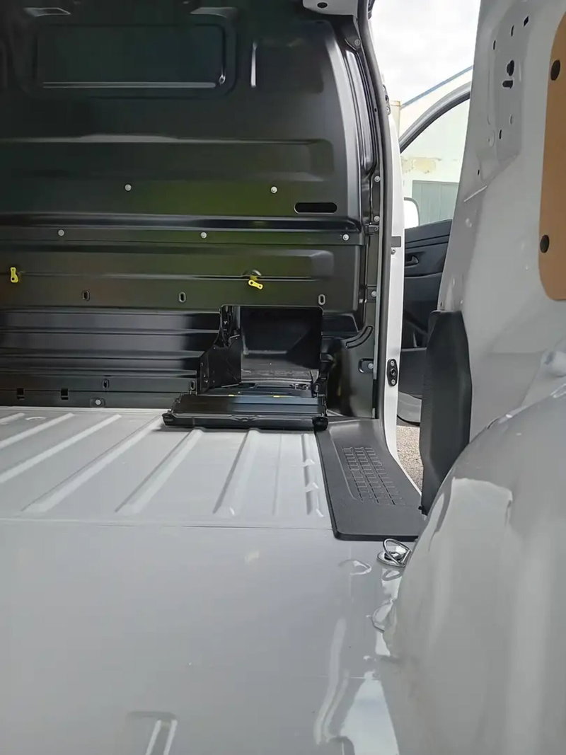 Fiat Scudo Furgone nuova a Milano (6)