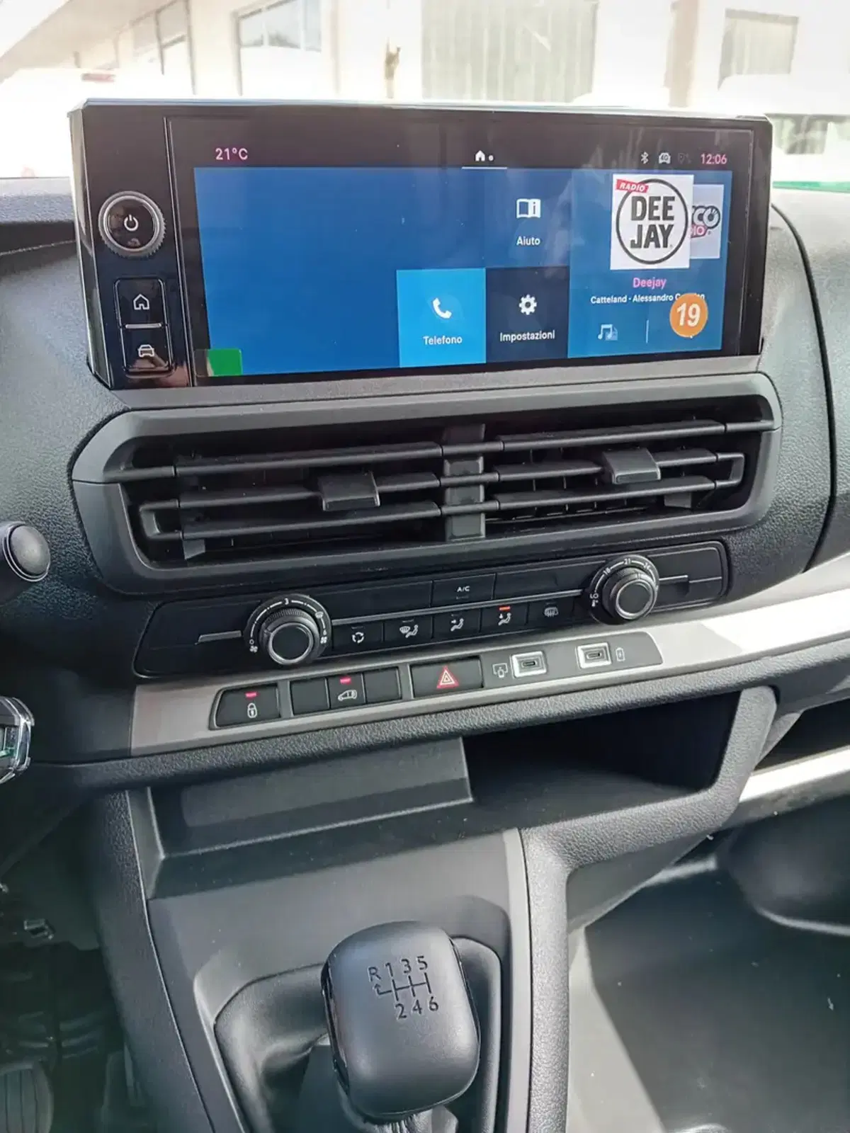 Fiat Scudo Furgone nuova a Milano (12)