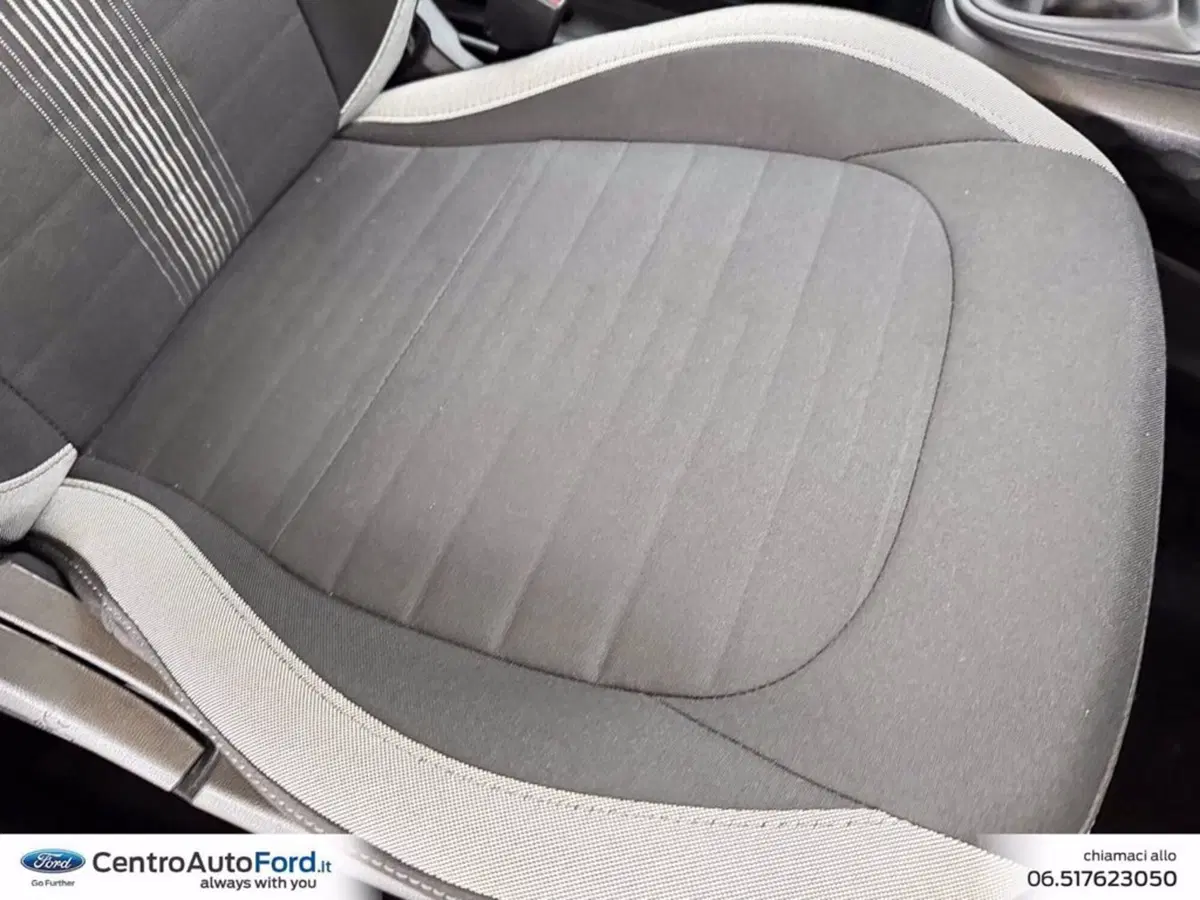 Hyundai i10 usata a Roma (8)