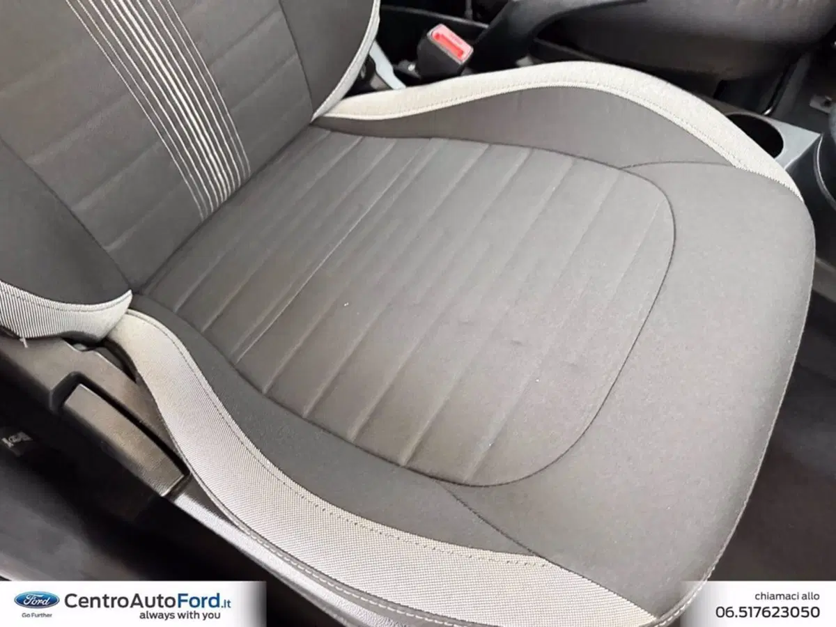 Hyundai i10 usata a Roma (8)