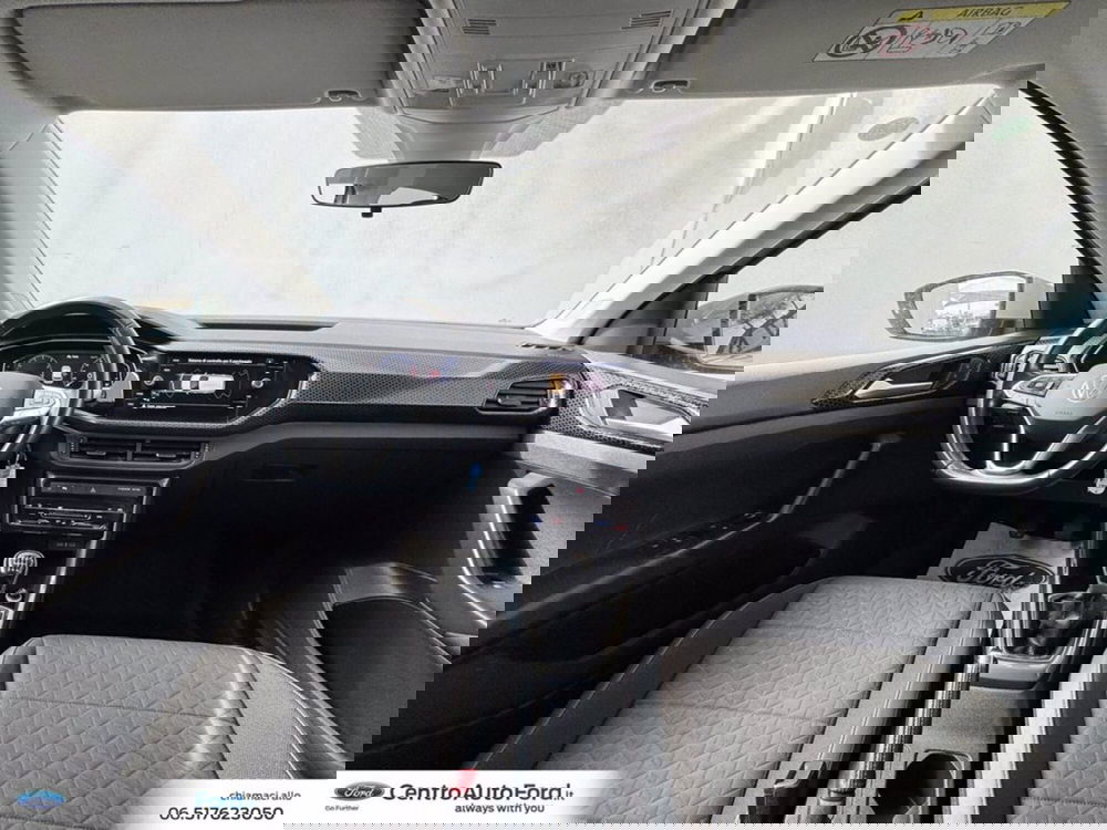 Volkswagen T-Cross usata a Roma (10)