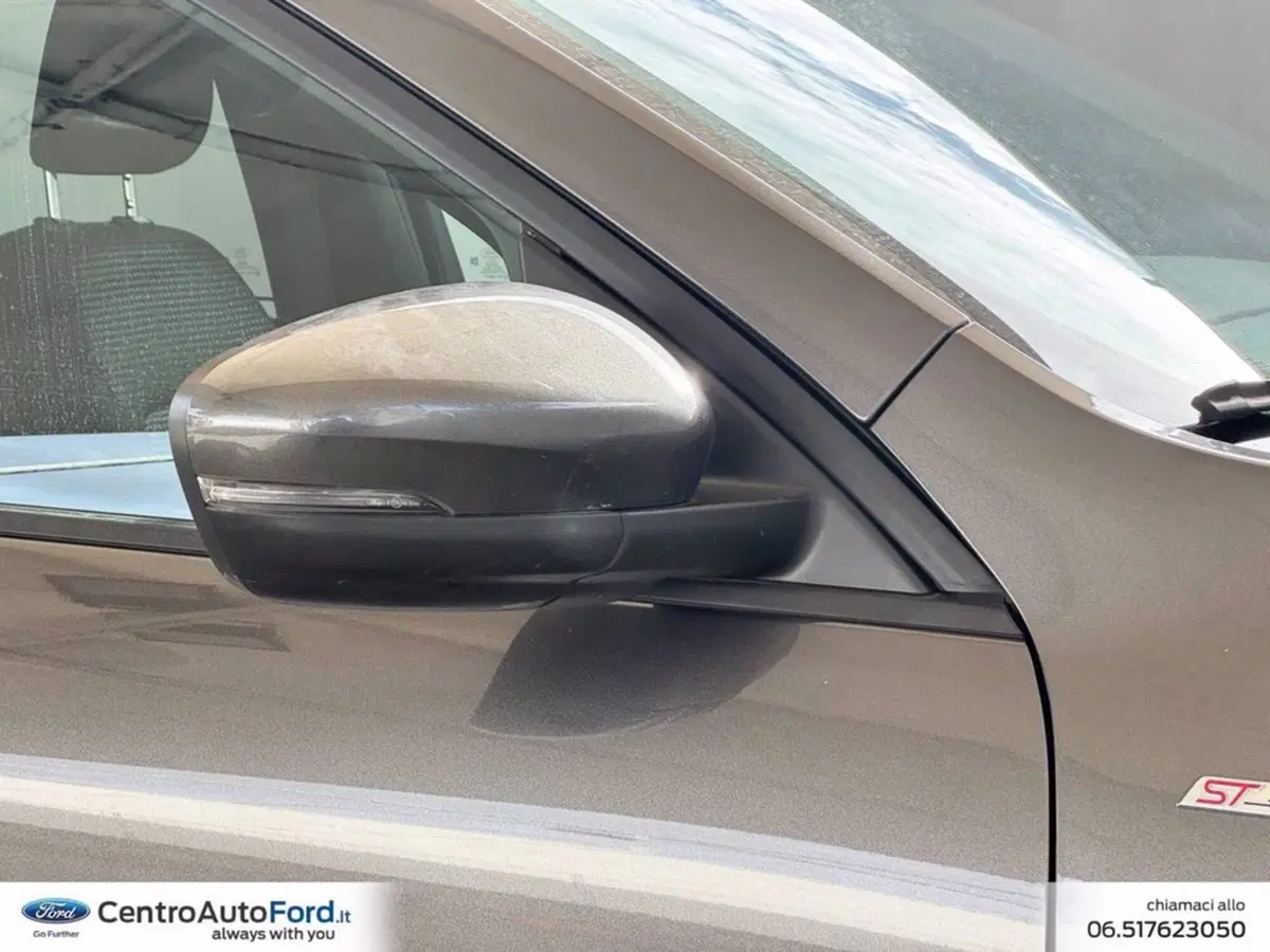 Ford Kuga usata a Roma (15)