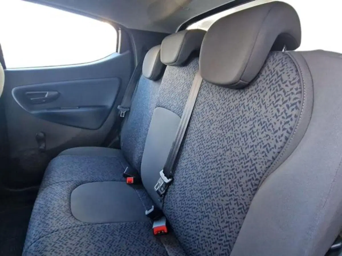 Lancia Ypsilon nuova a Salerno (15)