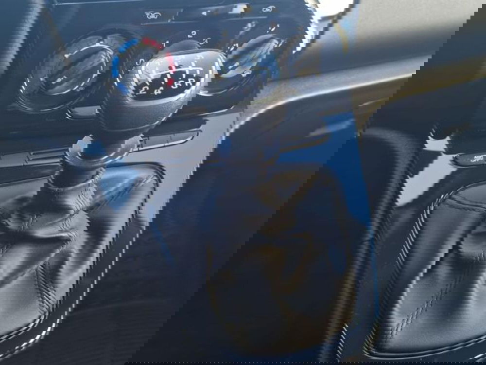 Lancia Ypsilon nuova a Salerno (17)