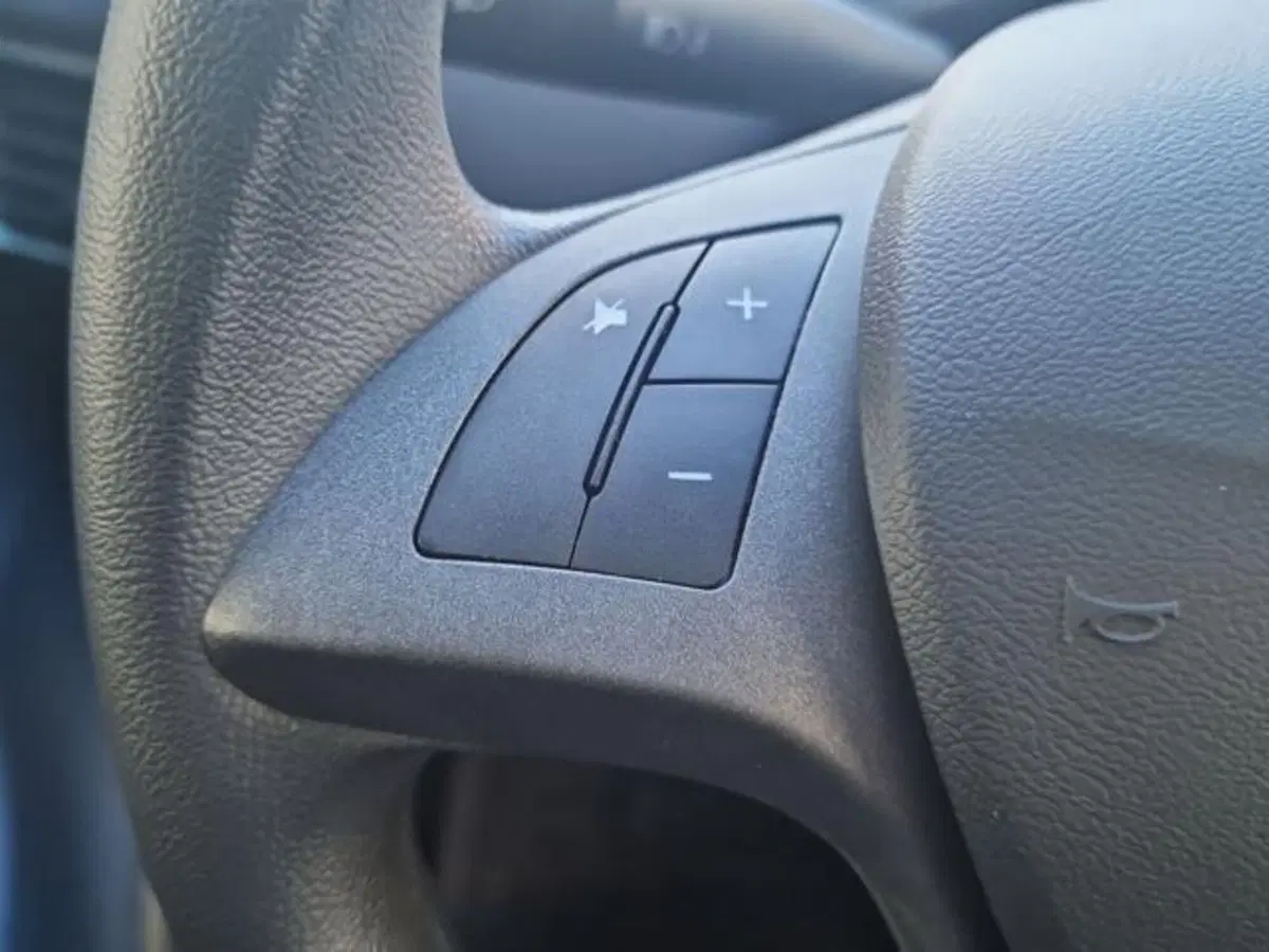 Lancia Ypsilon nuova a Salerno (20)