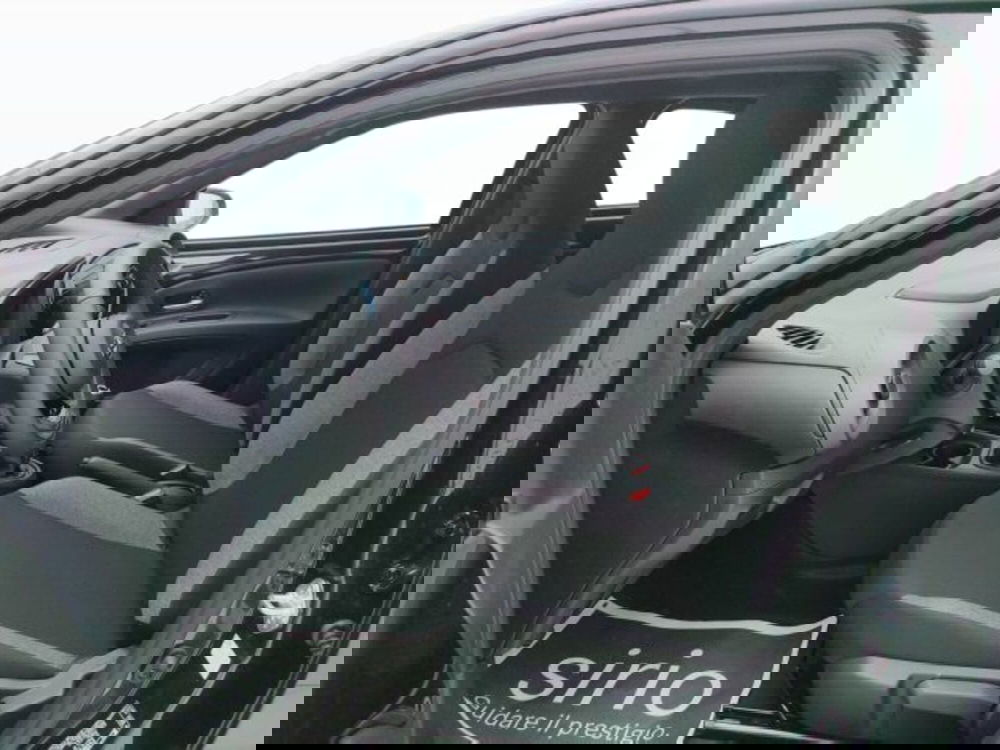 Toyota Aygo X nuova a Teramo (12)