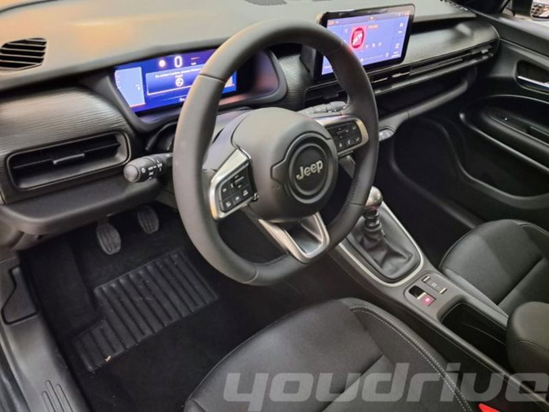 Jeep Avenger nuova a Napoli (10)