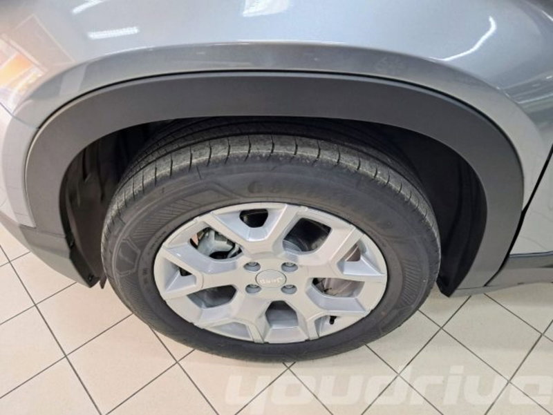 Jeep Avenger nuova a Napoli (16)
