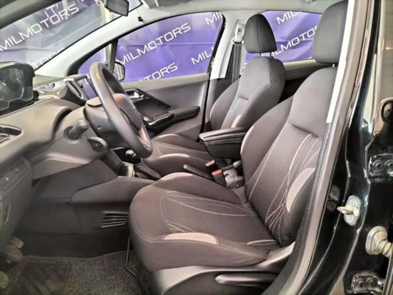 Peugeot 208 usata a Messina (10)