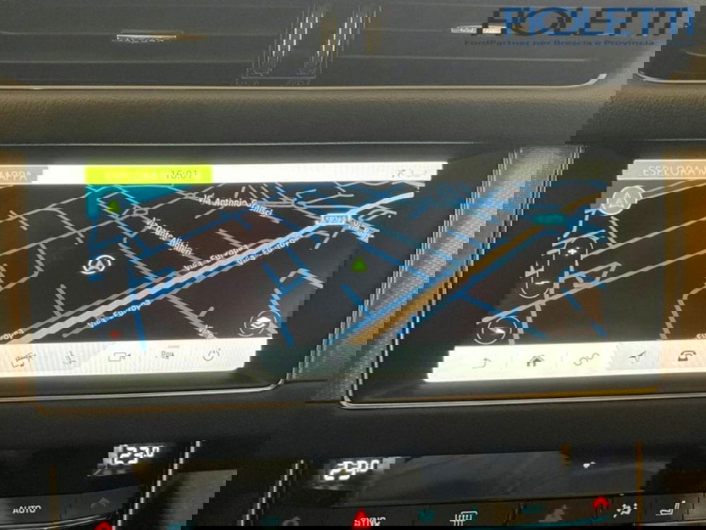 Jaguar XF usata a Brescia (10)