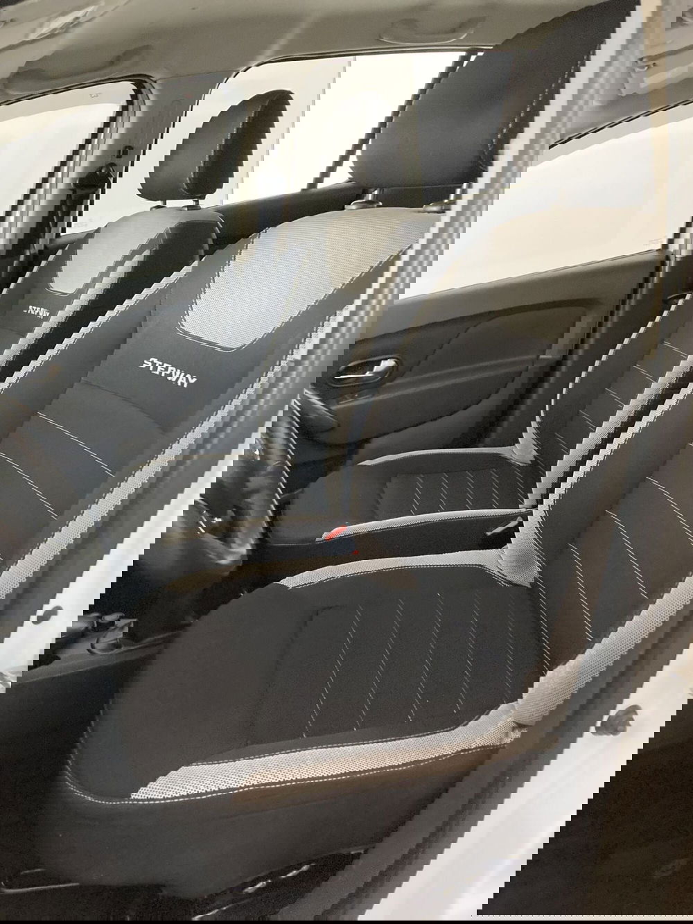 Dacia Sandero usata a Foggia (8)