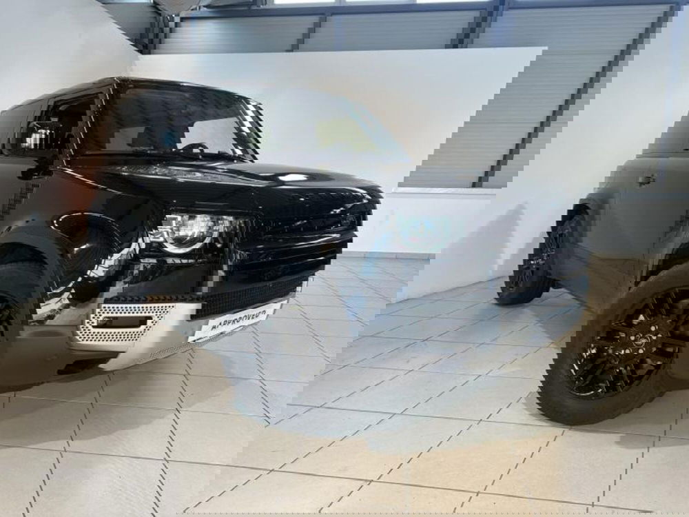 Land Rover Defender usata a Venezia