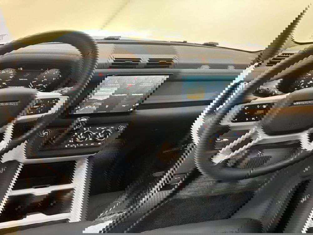 Land Rover Defender usata a Venezia (10)