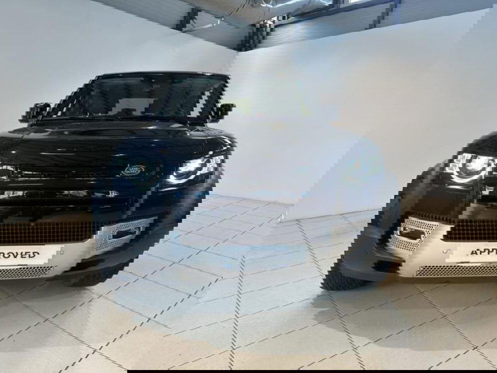 Land Rover Defender usata a Venezia (2)