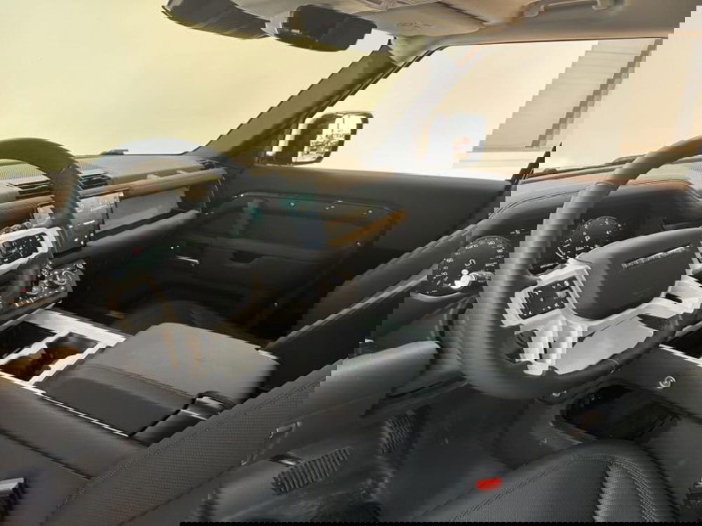 Land Rover Defender usata a Venezia (8)