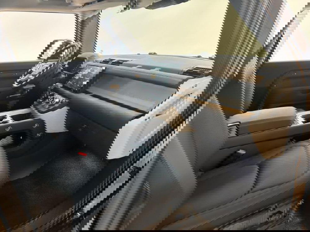 Land Rover Defender usata a Venezia (9)