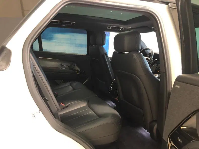 Land Rover Range Rover Sport usata a Venezia (7)