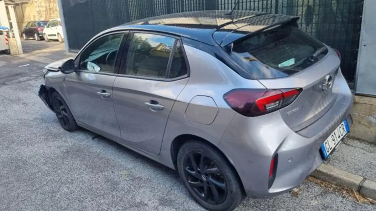 Opel Corsa usata a Savona (4)