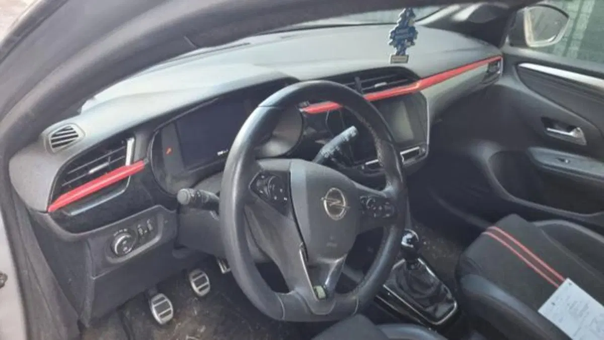 Opel Corsa usata a Savona (8)