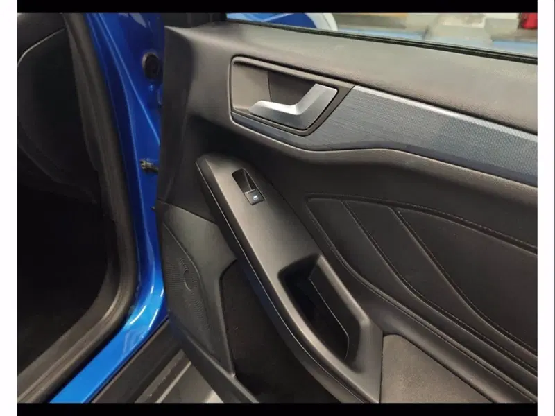Ford Focus Station Wagon usata a Catania (13)