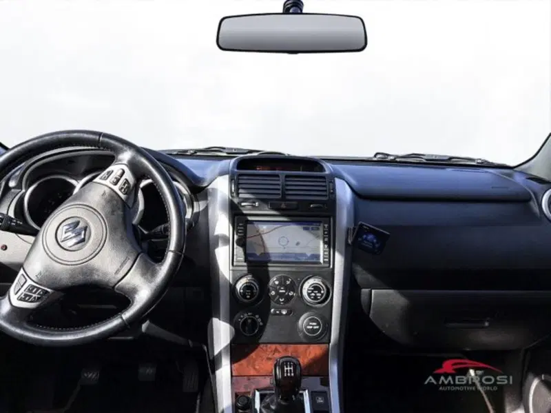 Suzuki Grand Vitara usata a Perugia (12)