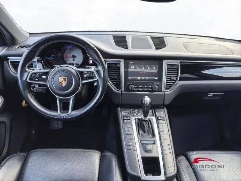 Porsche Macan usata a Perugia (13)