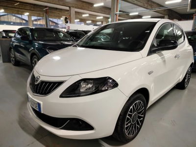 Lancia Ypsilon 1.0 FireFly 5 porte S&amp;S Hybrid Ecochic A. Ferretti del 2024 usata a Cesena