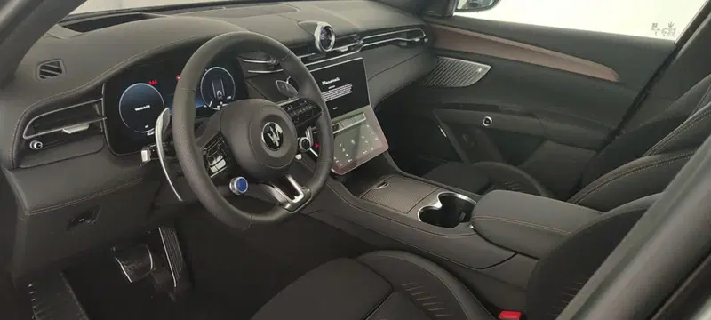 Maserati Grecale usata a Perugia (10)