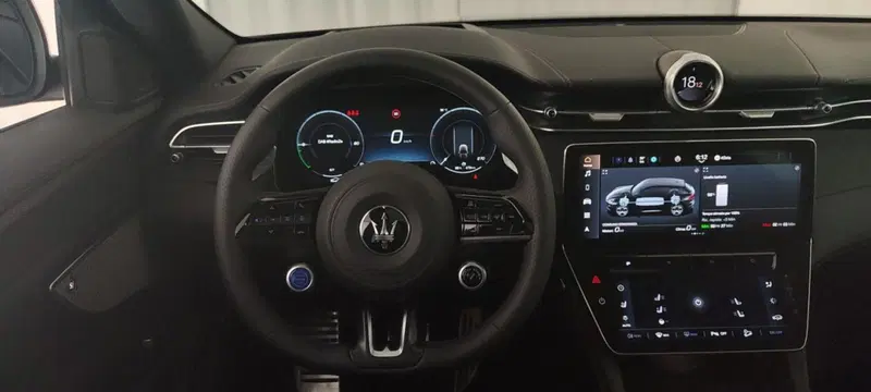 Maserati Grecale usata a Perugia (13)