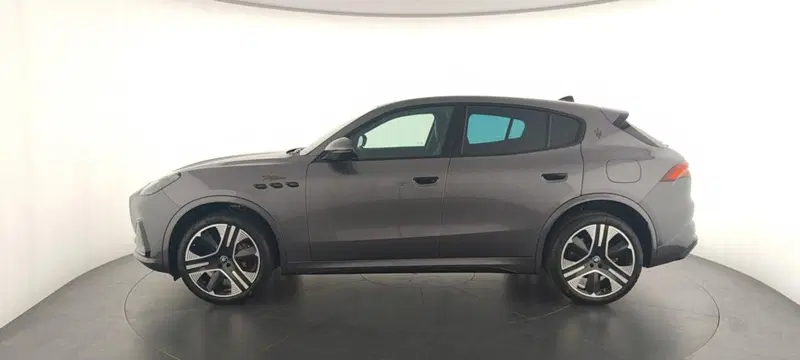 Maserati Grecale usata a Perugia (7)