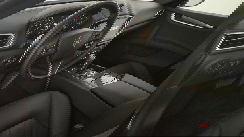 Maserati Ghibli usata a Perugia (11)