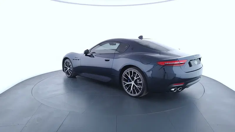 Maserati Granturismo usata a Perugia (7)