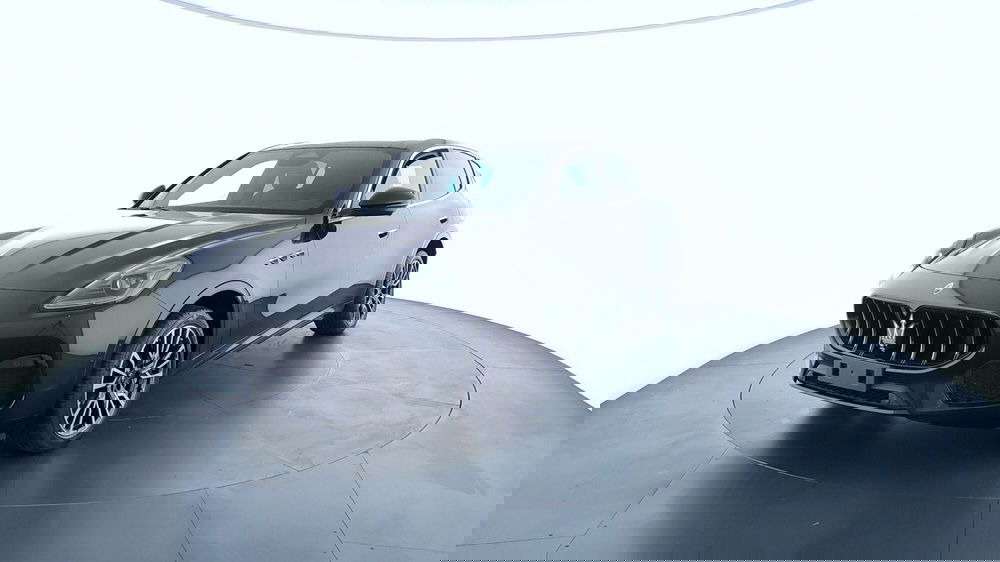 Maserati Grecale nuova a Perugia (7)