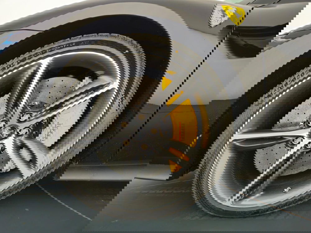 Ferrari 296 Spider usata a Perugia (9)