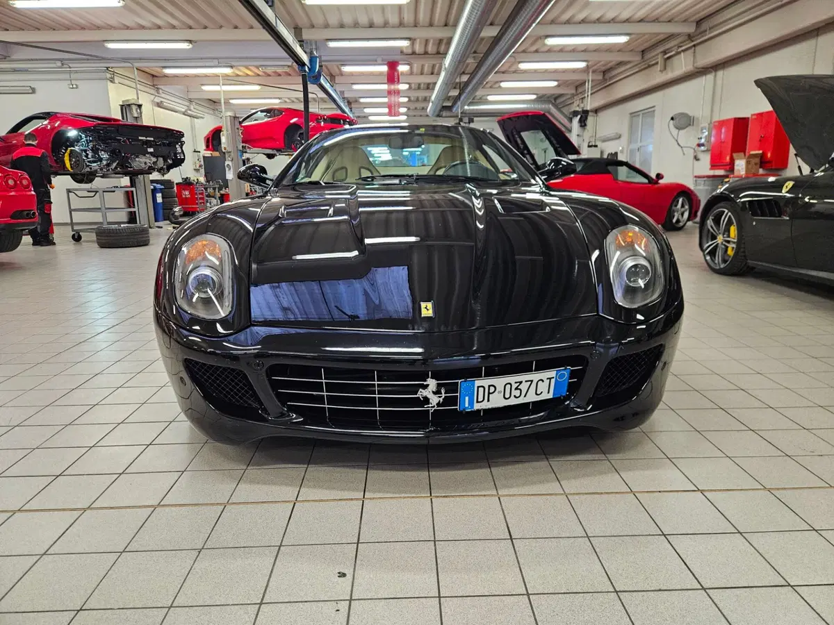 Ferrari 599 Coupé usata a Perugia (2)