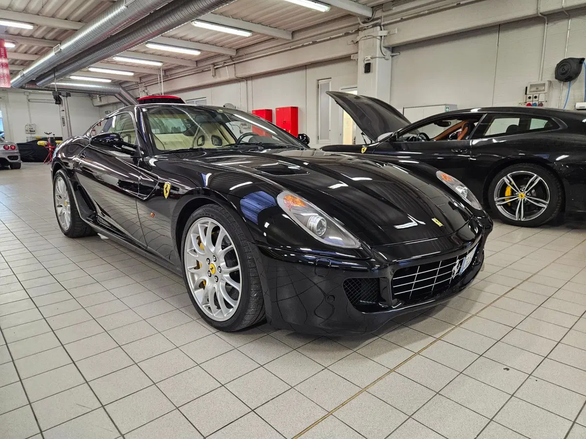 Ferrari 599 Coupé usata a Perugia (3)